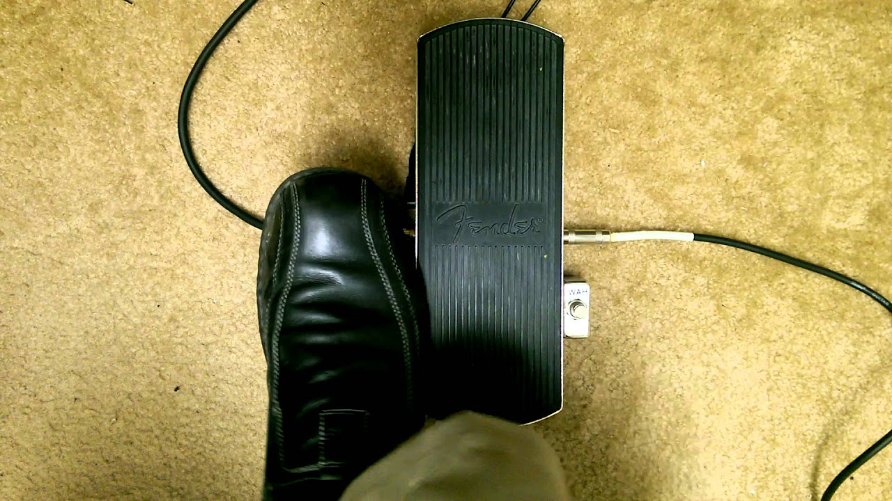 Fender Fuzz Wah - YouTube