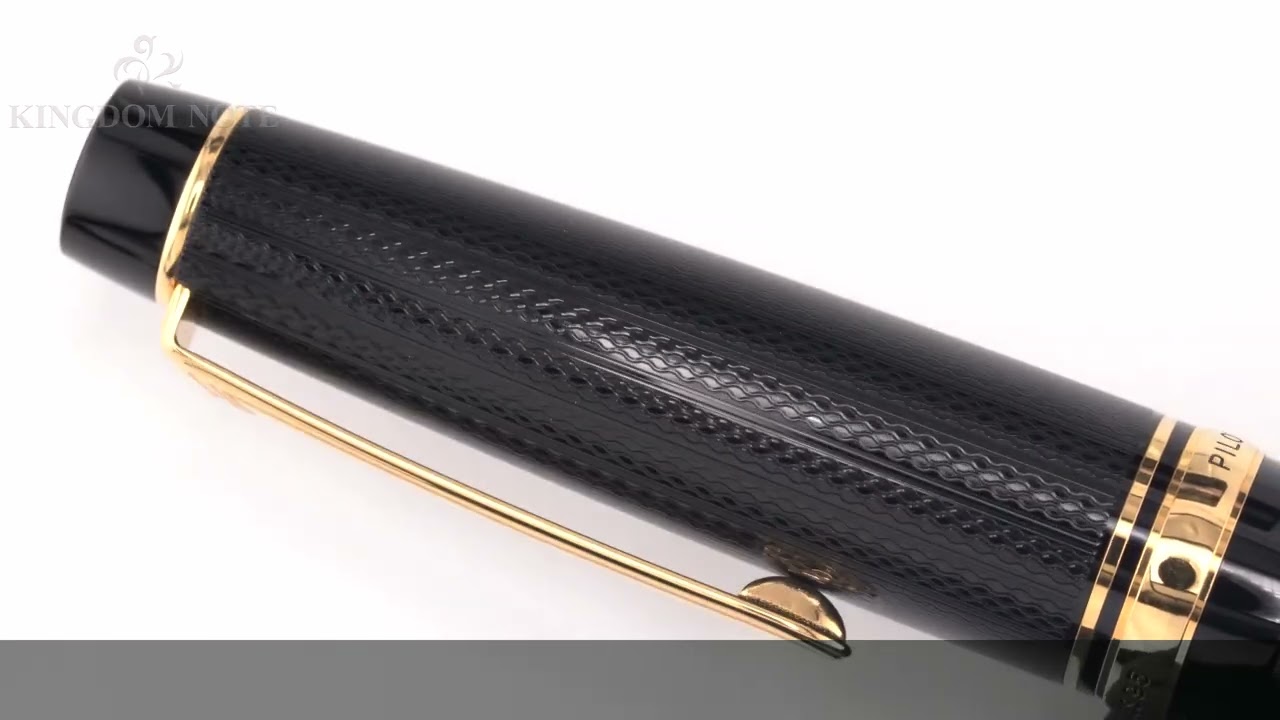 PILOT パイロット 万年筆 ジャスタス95 ネットブラック 中字 - YouTube