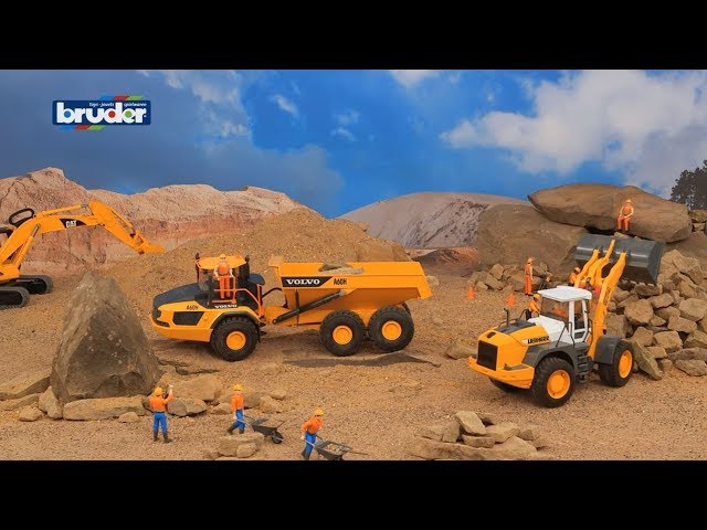 Bruder Toys Volvo A60H Hauler - #02455 - YouTube