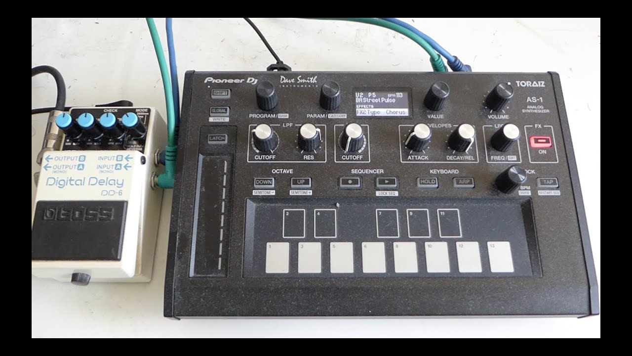 Boss DD-6 Stereo Digital Delay - YouTube