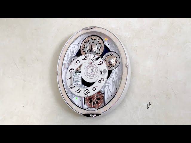 RHYTHM スモールワールドノエルNS (Small World Noel NS) Clock