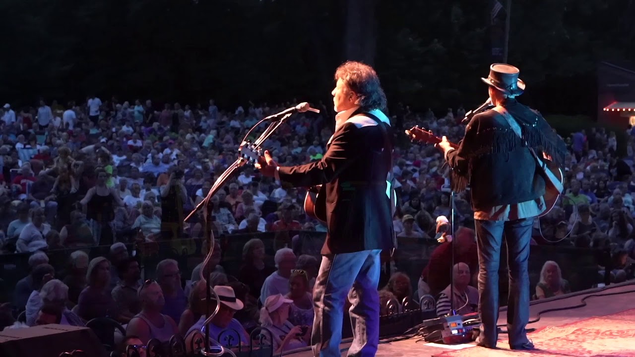 2. Seven Bridges Road Live by Hotel California - The Original