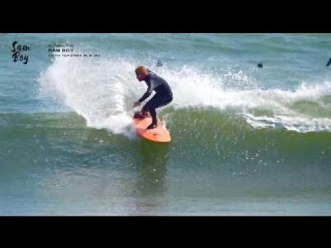 小波もオンショアでもサーフィン楽しめるマジックボードSAMBOYは