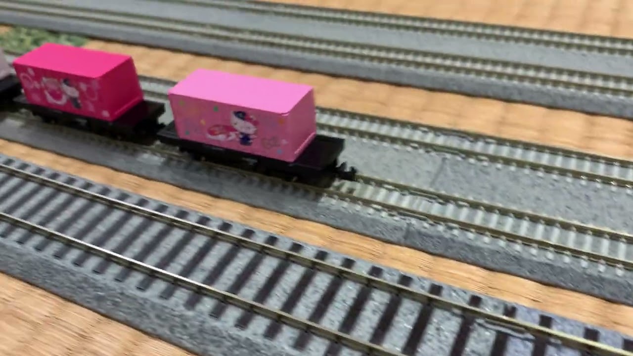 トレインボックス オリジナルデザイン貨車・コム1形（ハローキティ