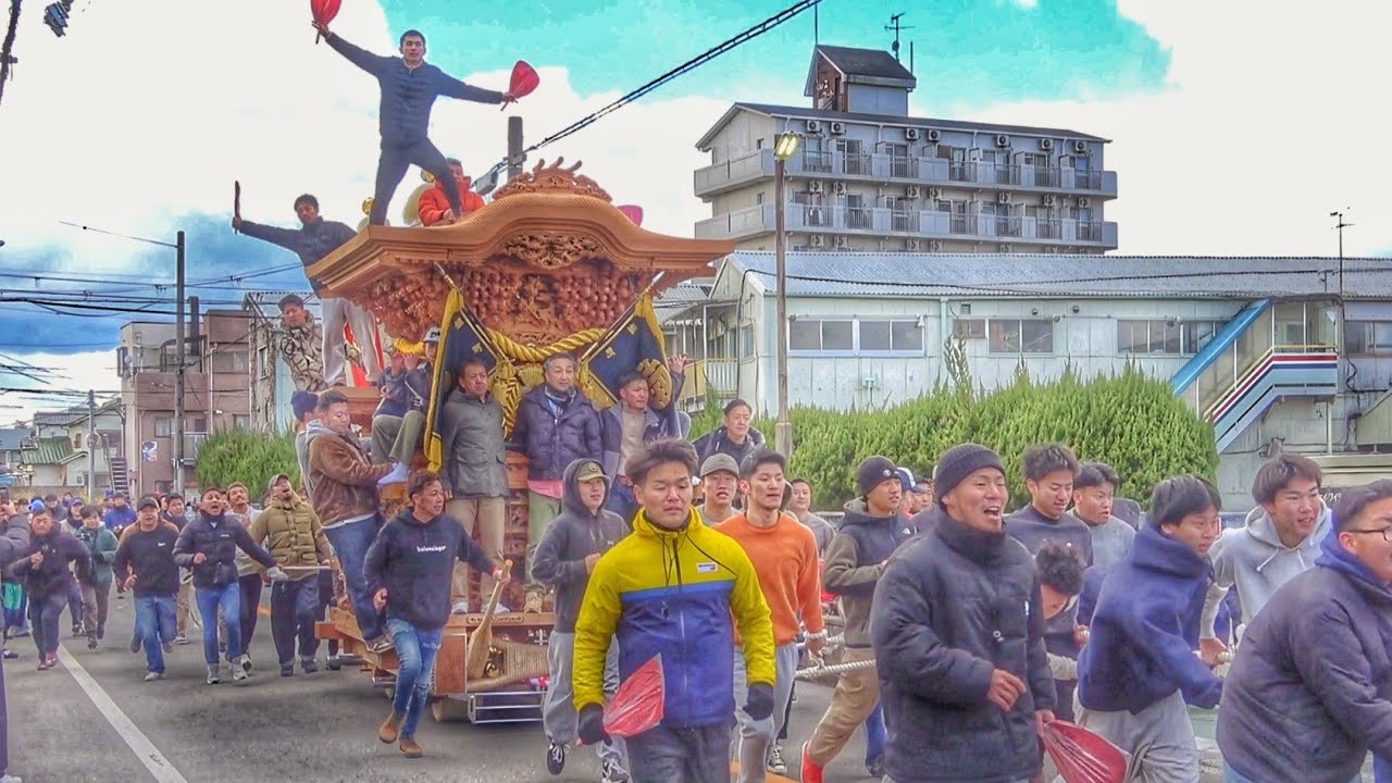 2026.1.02 貝塚市 堀町 だんじり 新春祝賀曳行 - YouTube