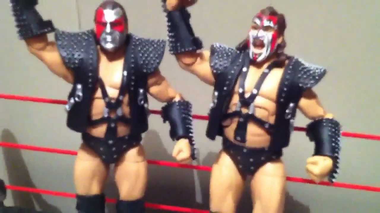 WWE ACTION INSIDER: Demolition Ax Smash Figure Review Legends