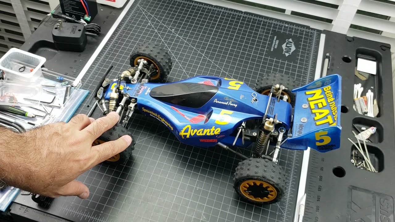 Tamiya Original Vintage 1988 Avante Disassembly - Part 1 of 6