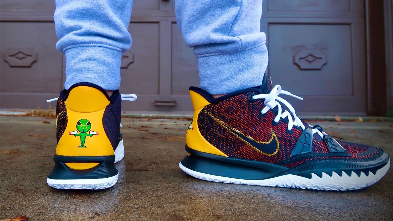 NIKE KYRIE 7 