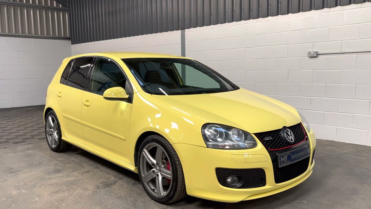 Golf GTI Pirelli - YouTube