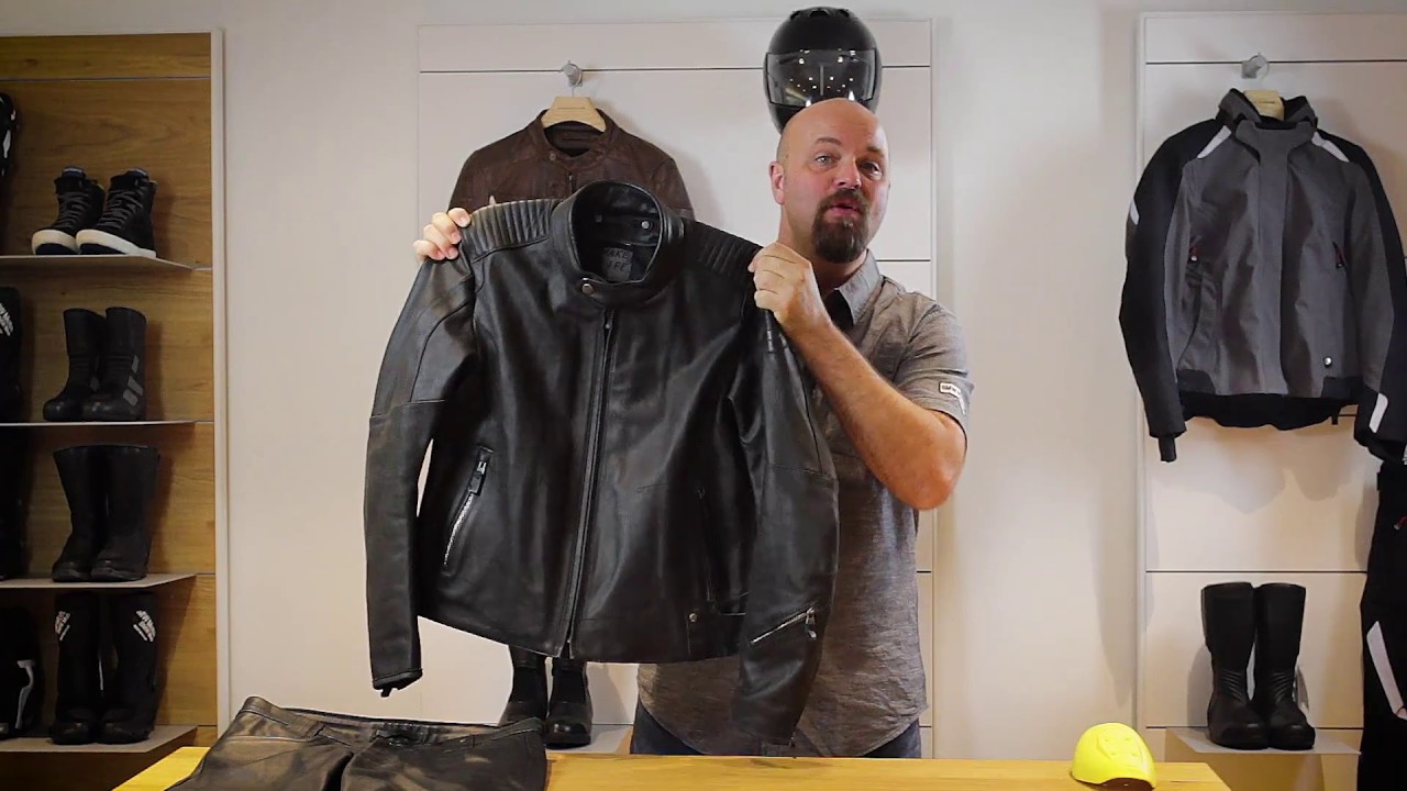 BMW Motorrad Apparel: DarkNite Suit - YouTube