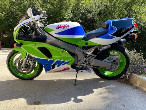 みどり 93 ZX7R M1 ZX750M Restoration Reveal - YouTube