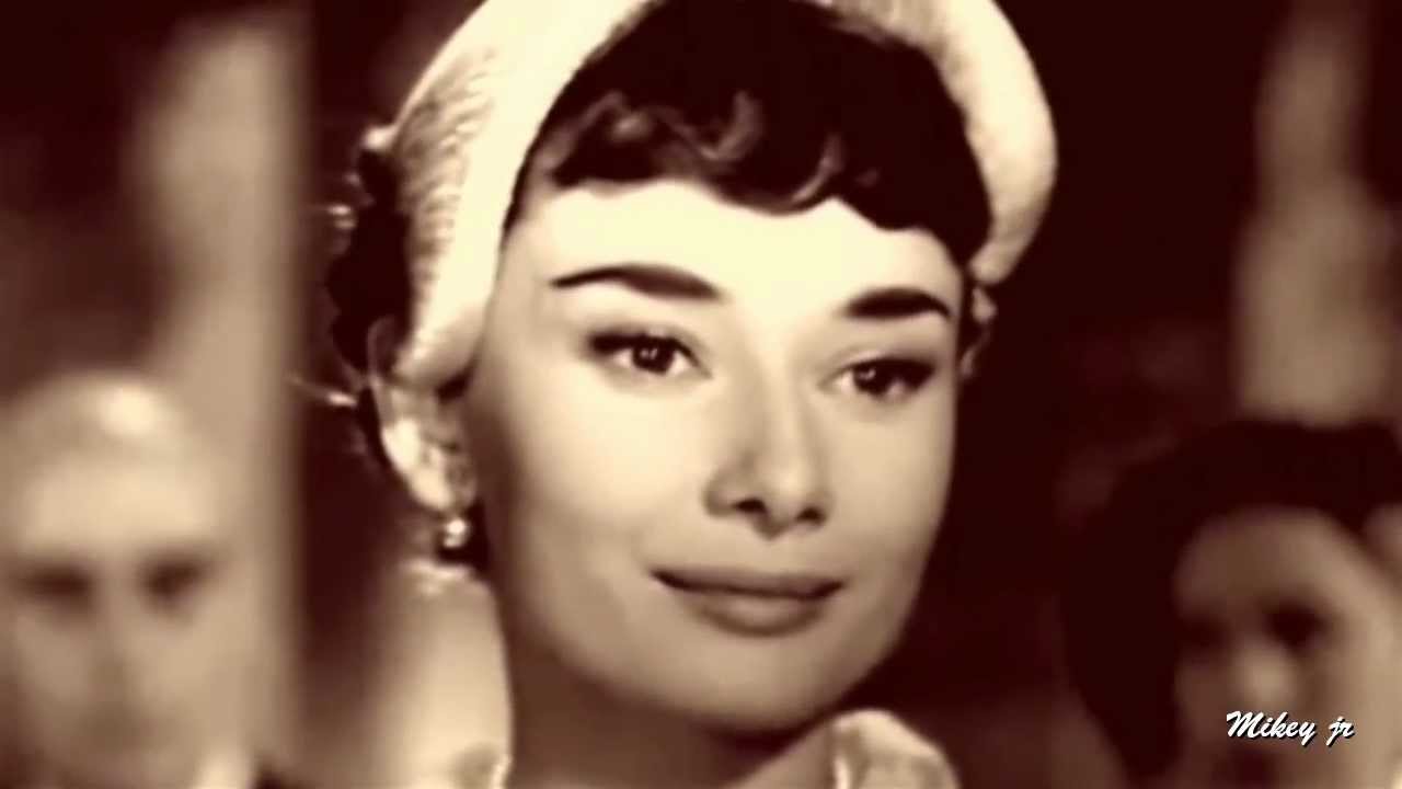 Roman Holiday（ローマの休日）－Audrey Hepburn - YouTube