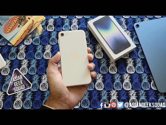 Unboxing the iPhone SE (2022 - 3rd Generation) in Starlight! - YouTube