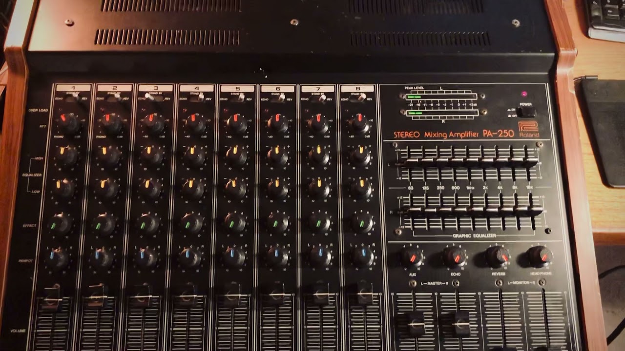 Roland PA-250 - vintage analog mixer demo - YouTube