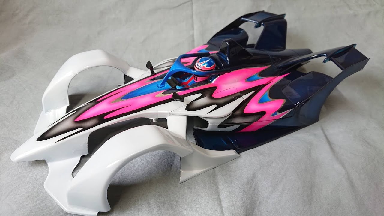 TAMIYA フォーミュラE ボディカット - YouTube