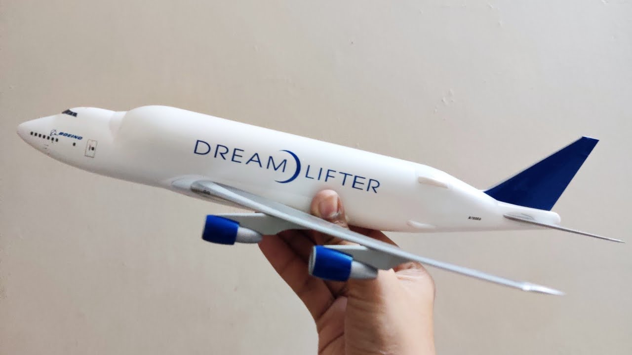 DREAM LIFTER ホーガン 1/200 BOEING 747 DREAM)LIFTER 1:200 Hogan