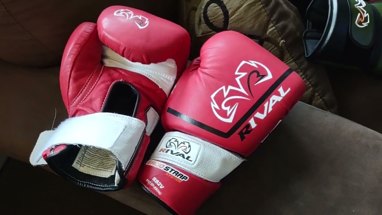 RIVAL RS2V SUPER SPARRING GLOVE REVIEW - YouTube