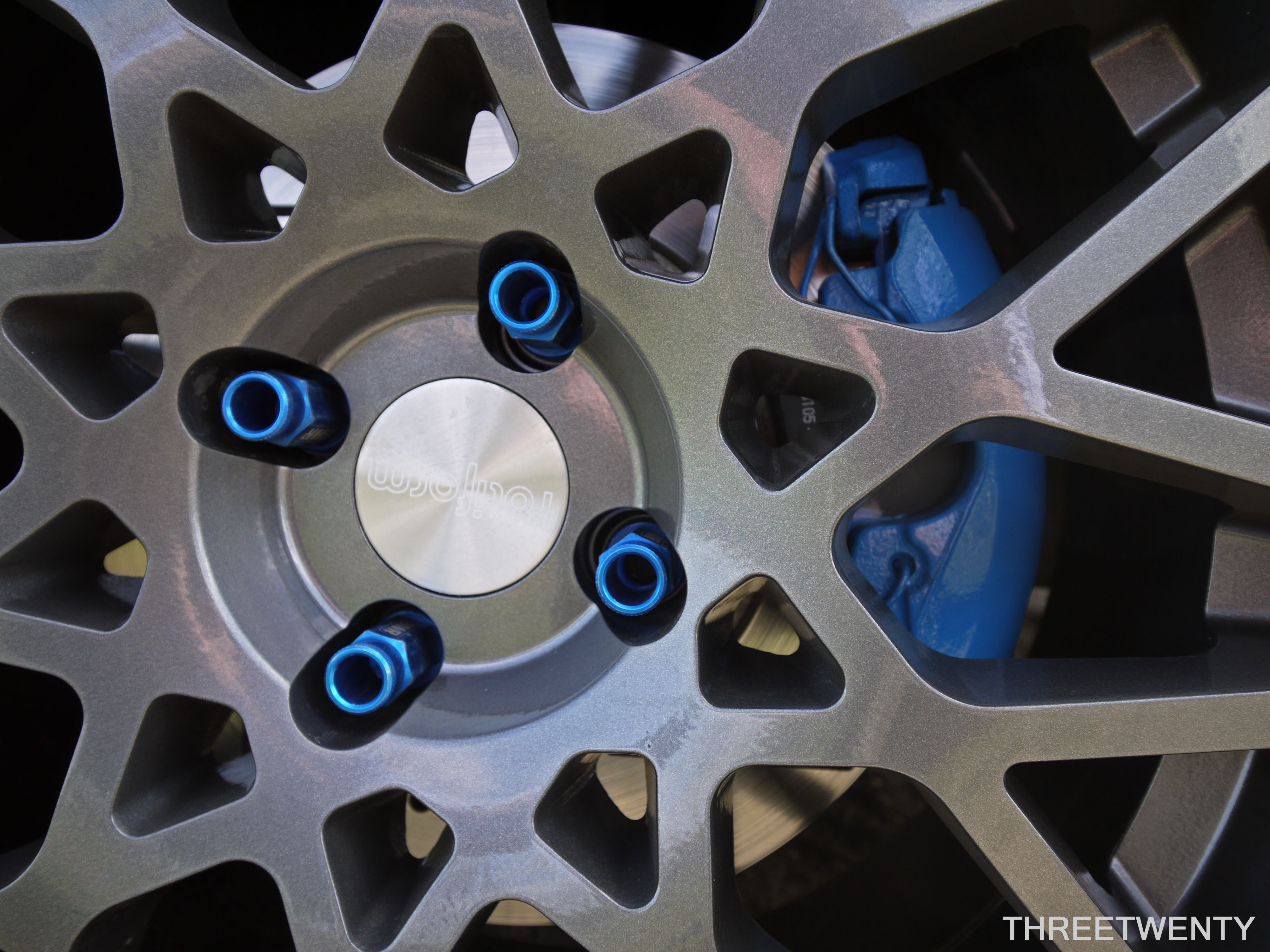 A look at: Jules' 2007 ZX5