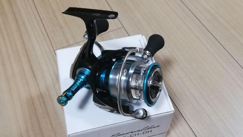 エギング入門者向けスピニングリール ダイワ 19エメラルダスLTを使って