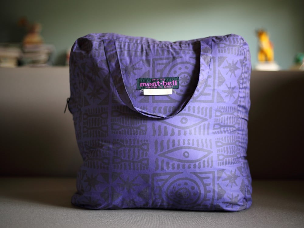 未使用品 mont-bell 寝袋 パープル 収納袋付き 未使用品 mont-bell