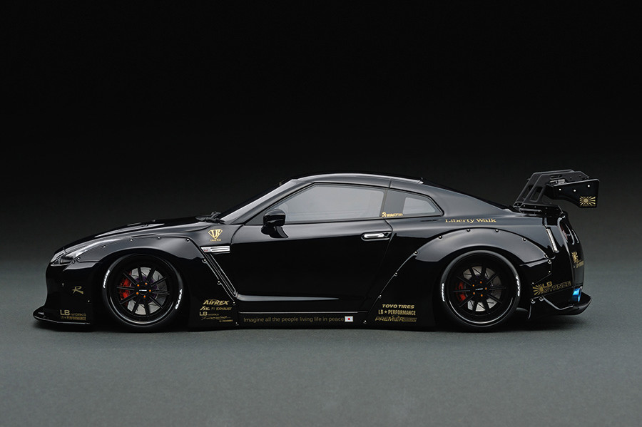 IG0694 1/18 LB-WORKS GT-R (R35) Black | LINE UP | ignition model