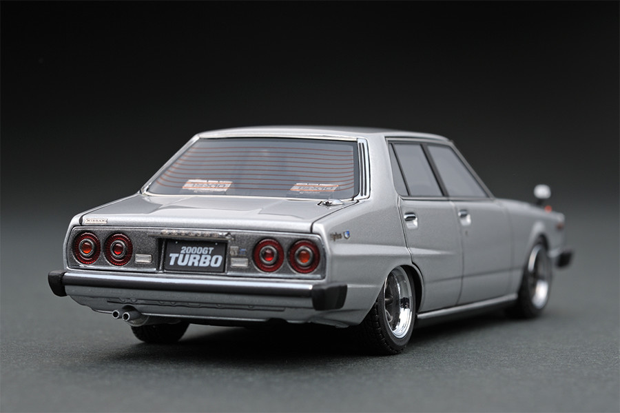 IG0325 1/43 Nissan Skyline 2000 GT-EL (C211) Silver | LINE UP