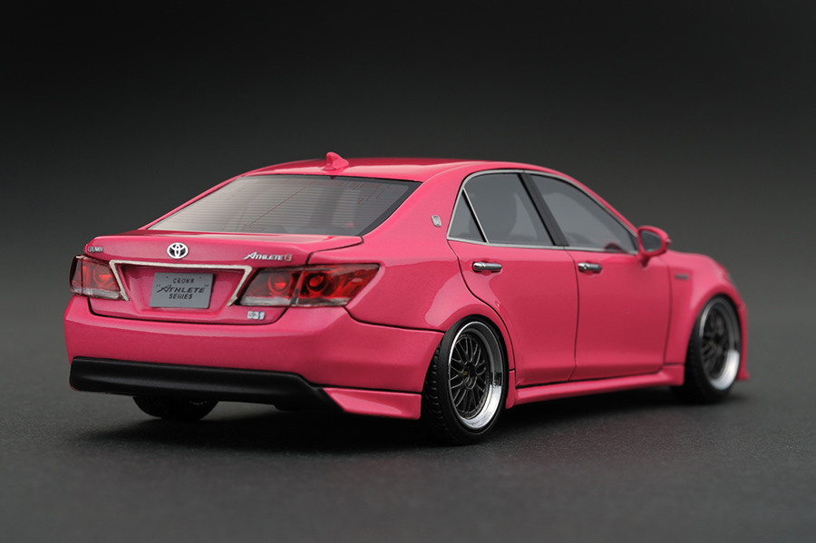 IG0392 1/43 Toyota Crown Athlete G Pink | LINE UP | ignition model