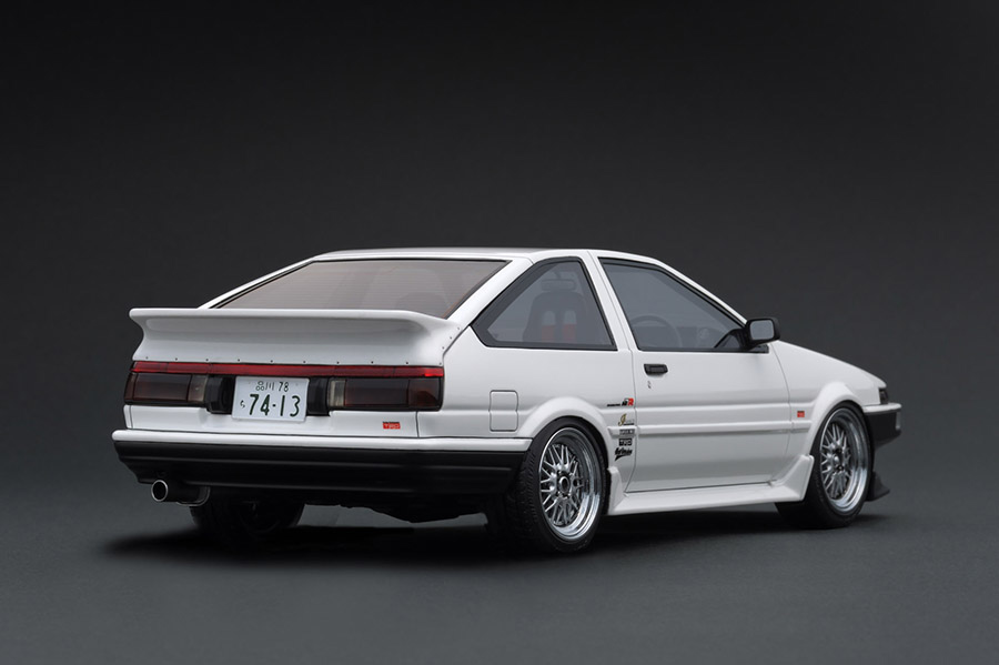 IG1772 1/18 Toyota Sprinter Trueno (AE86) 3Door TK-Street Early