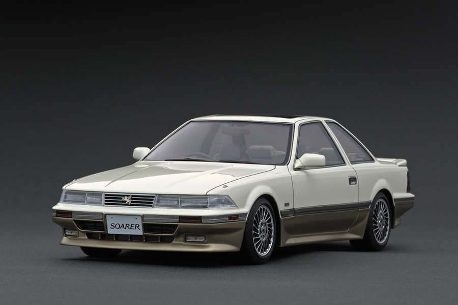 IG1327 1/18 Toyota Soarer (Z20) 3.0GT-LIMITED White/Silver | LINE