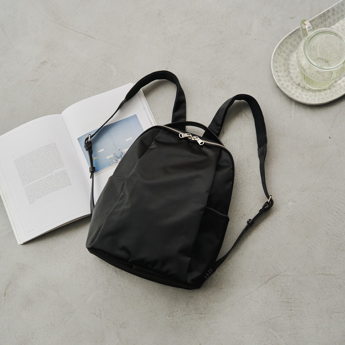 背面メッシュ仕様＞クラウズナイロンリュックサック(CE-1499