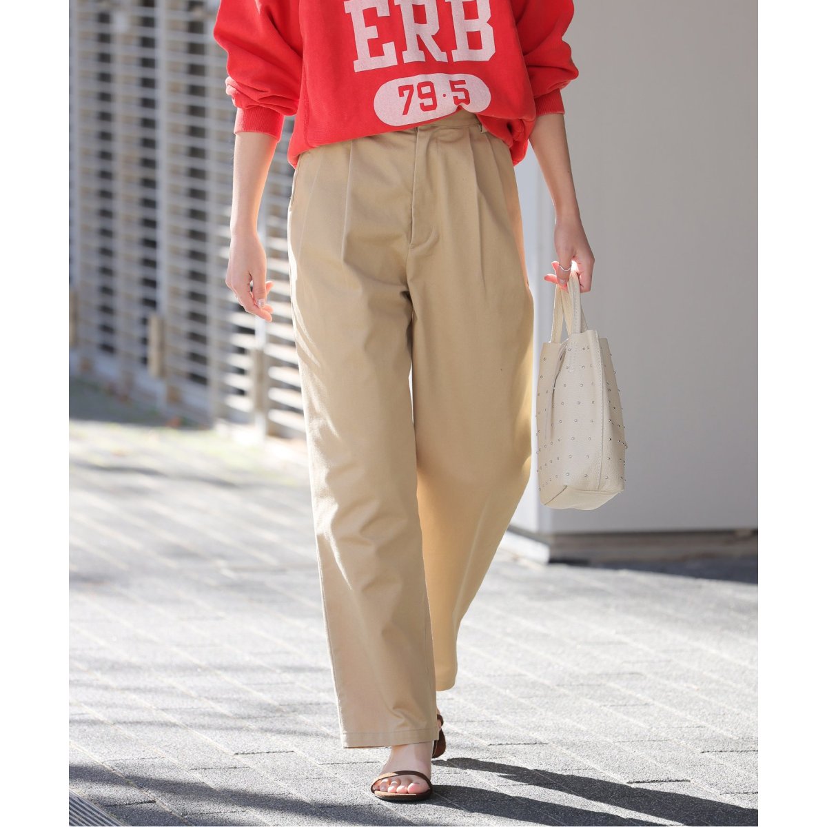 サイドバックルタックテーパードチノパンツ | ジャーナルスタンダード