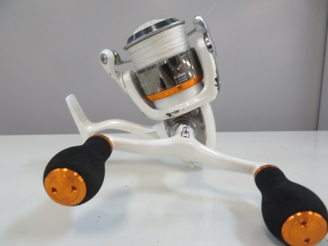 新品 未使用品 ダイワ 09 カルディア2506W ダブルハンドル ダイワ