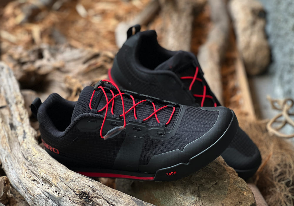 今話題のフラットペダル用シューズを使ってみた。【 GIRO TRACKER