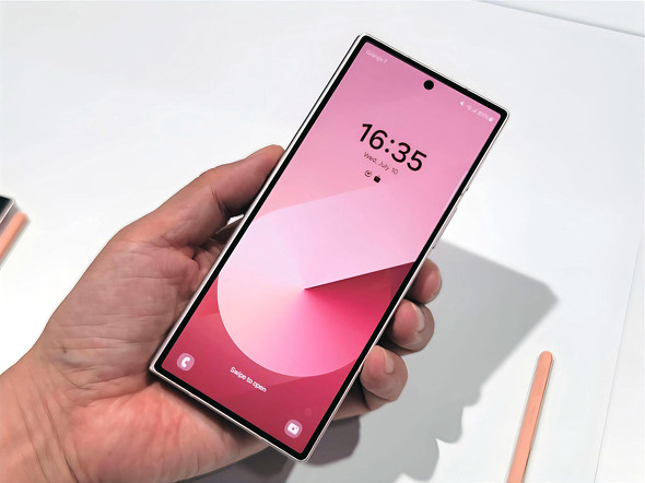 海外限定、淡いピンク色の「Galaxy Z Fold6」 日本発売も期待したい