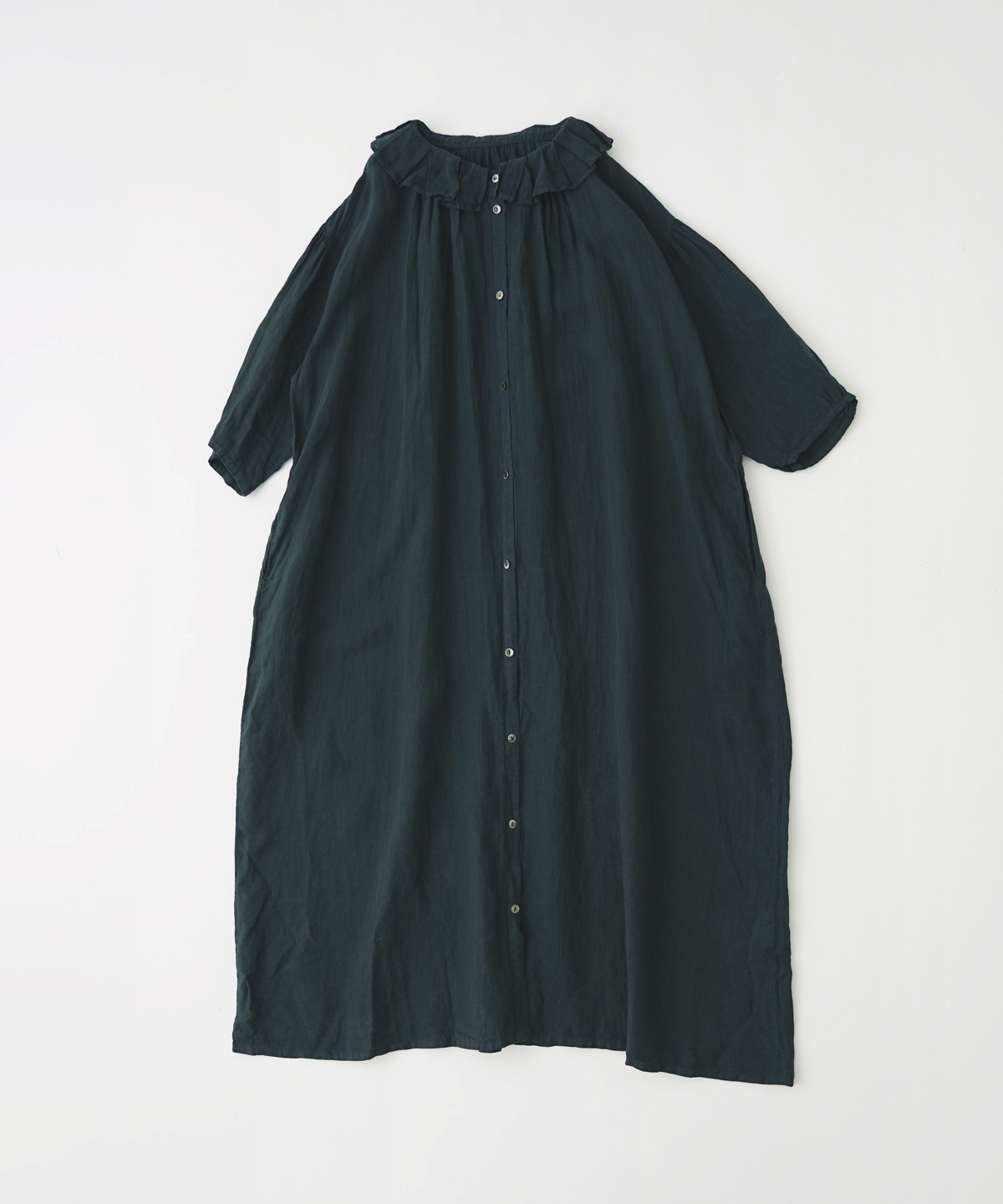 リネンシャンブレータック襟ドレス｜nest Robe / CONFECT ONLINE SHOP