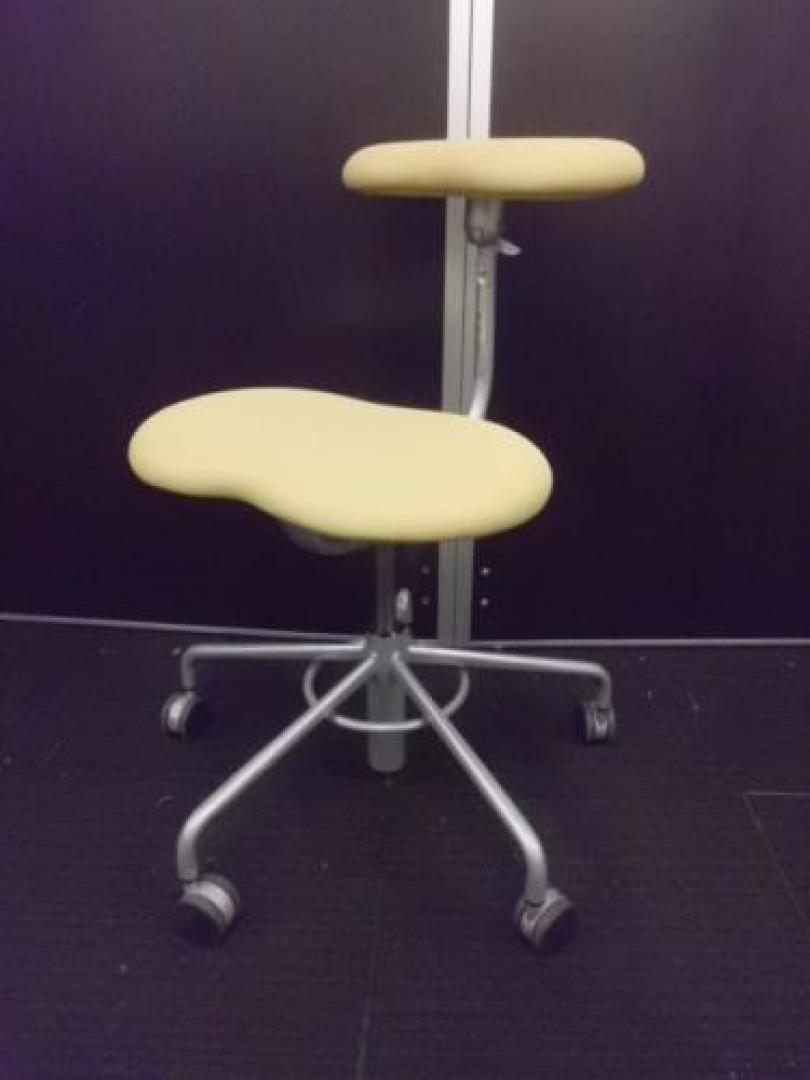 ITOKI イトーキ タシットチェア オレンジ 細江勲夫 デザイナーズ