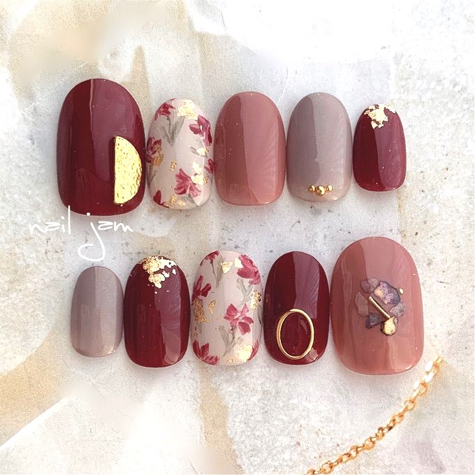 楽天市場】オーダーネイルチップ 赤いお花の上品ネイル 〜成人式