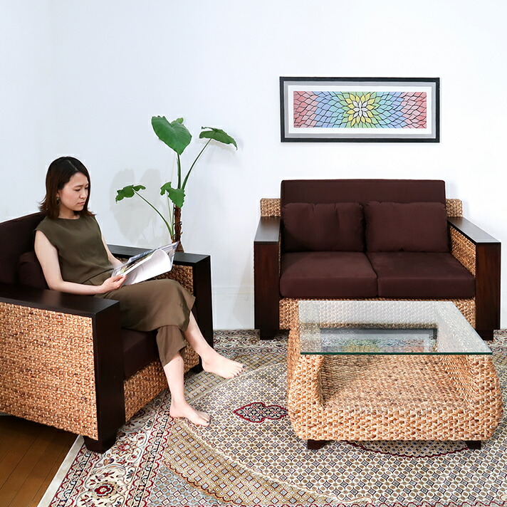 極上のひとり時間におすすめ！座り心地抜群のリゾート風一人掛けソファ