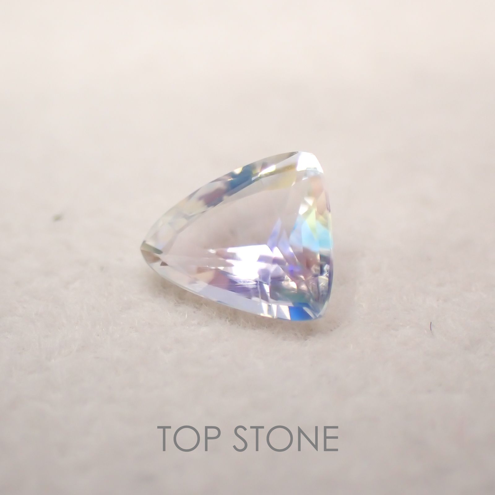 レインボームーンストーン(アンデシンラブラドライト) マダガスカル産