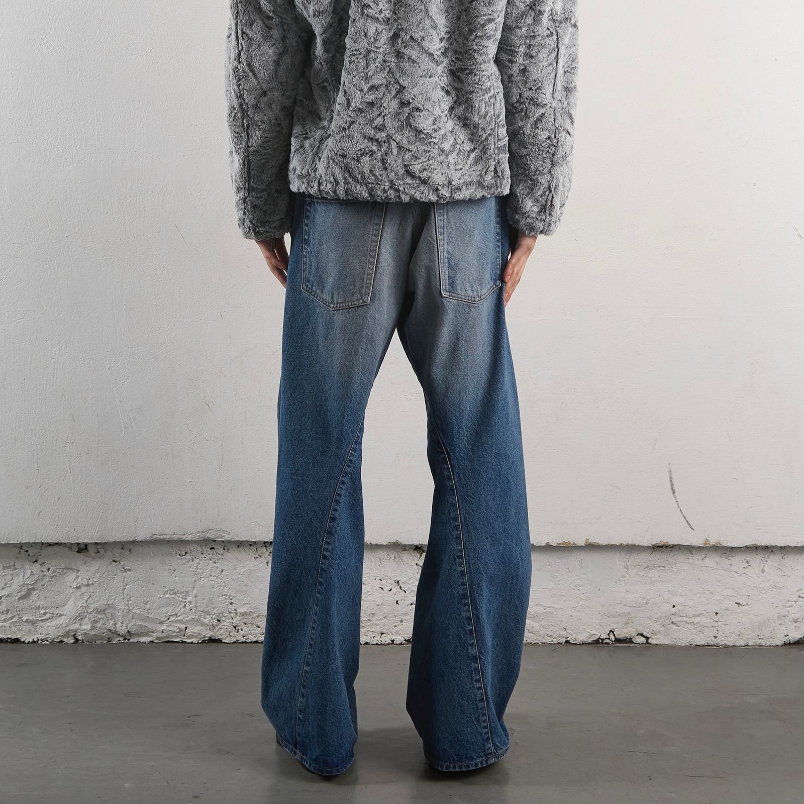 NVRFRGT - 【残りわずか】3D Twisted Wide Leg Jeans | ACRMTSM ONLINE