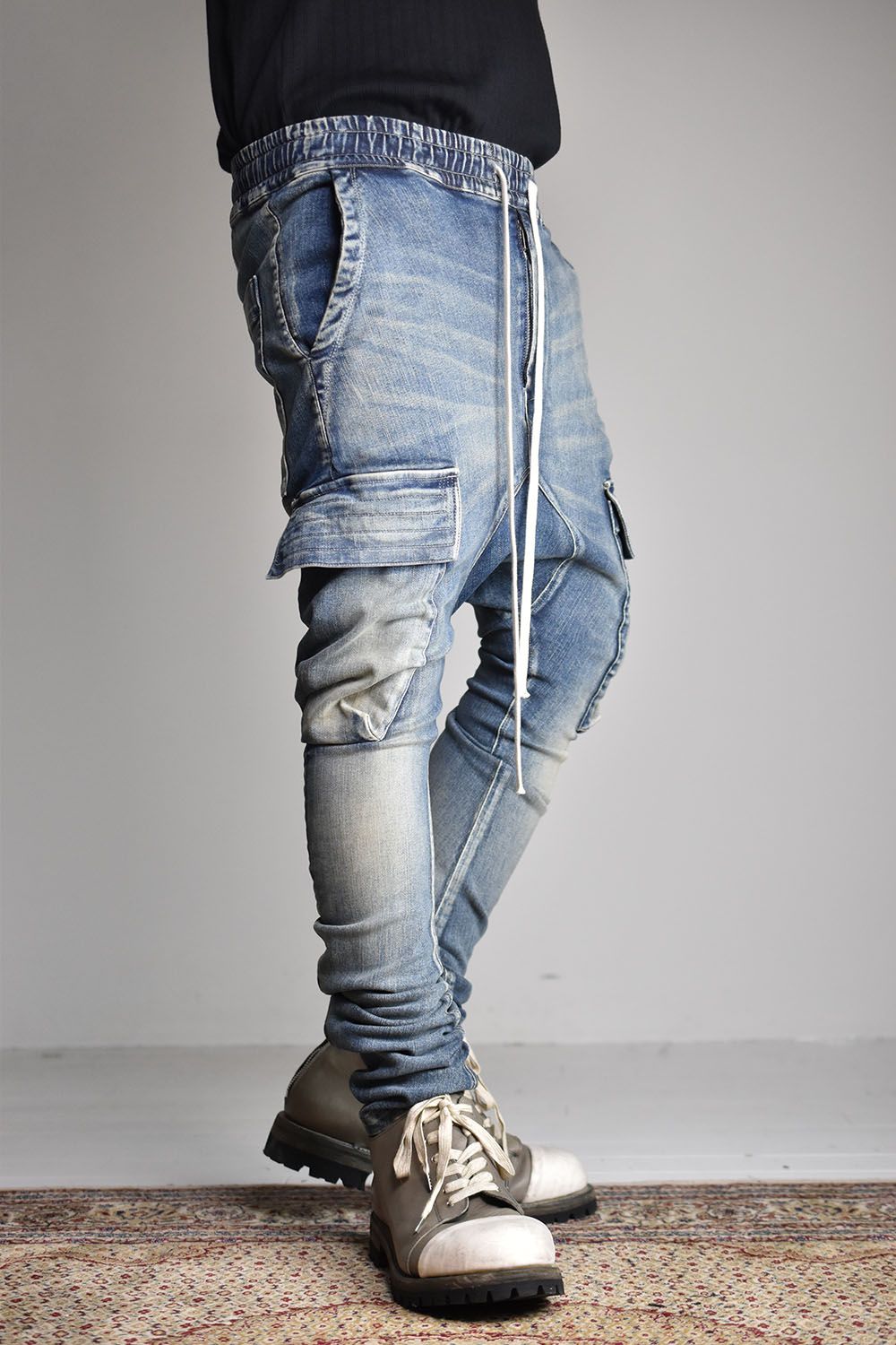 A.F ARTEFACT - Indigo Stretch Denim Saeouel Cargo Skinny Pants
