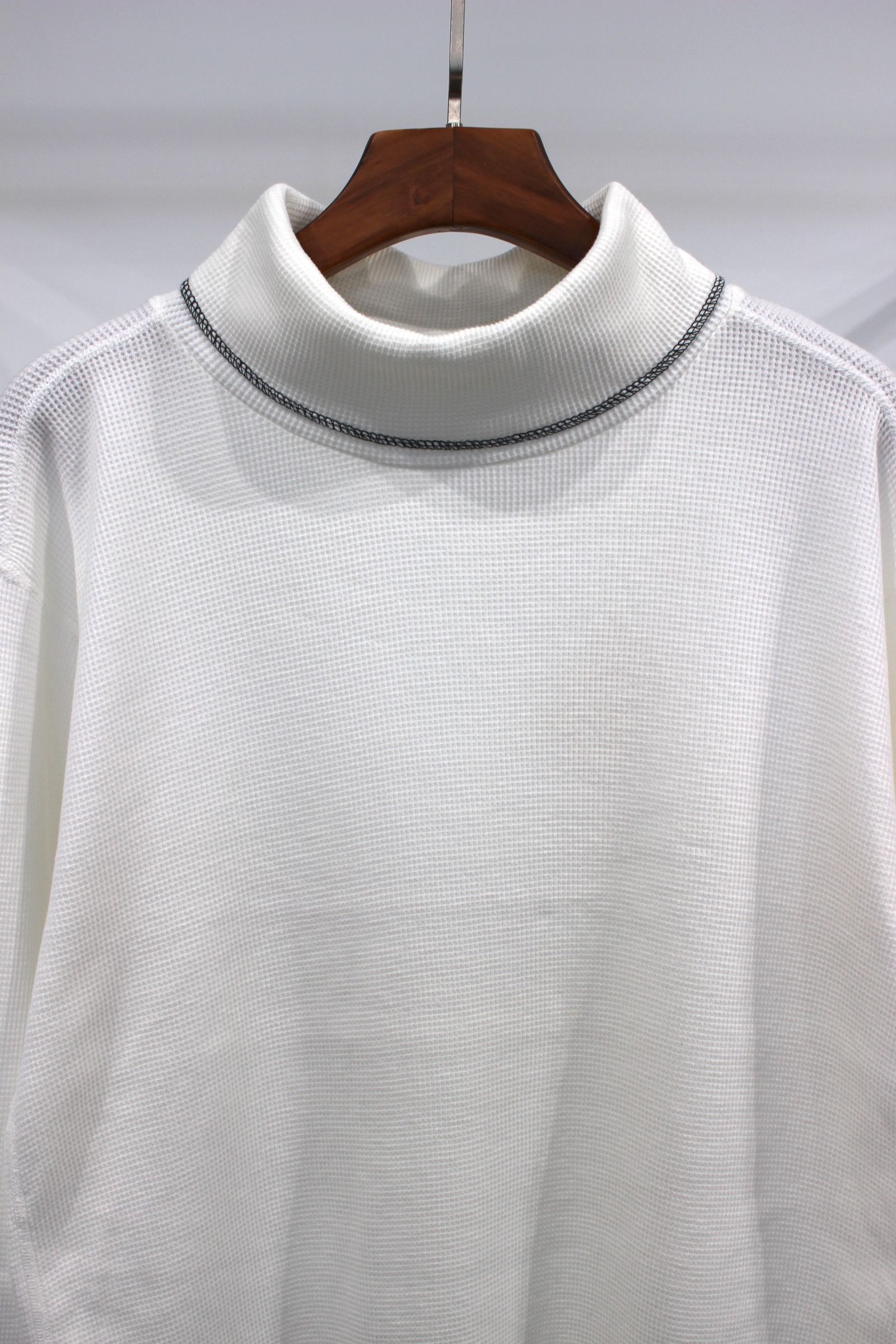 ANCELLM - DAMAGE WAFFLE CREW HI-NECK LS T-SHIRT/WHITE | NapsNote