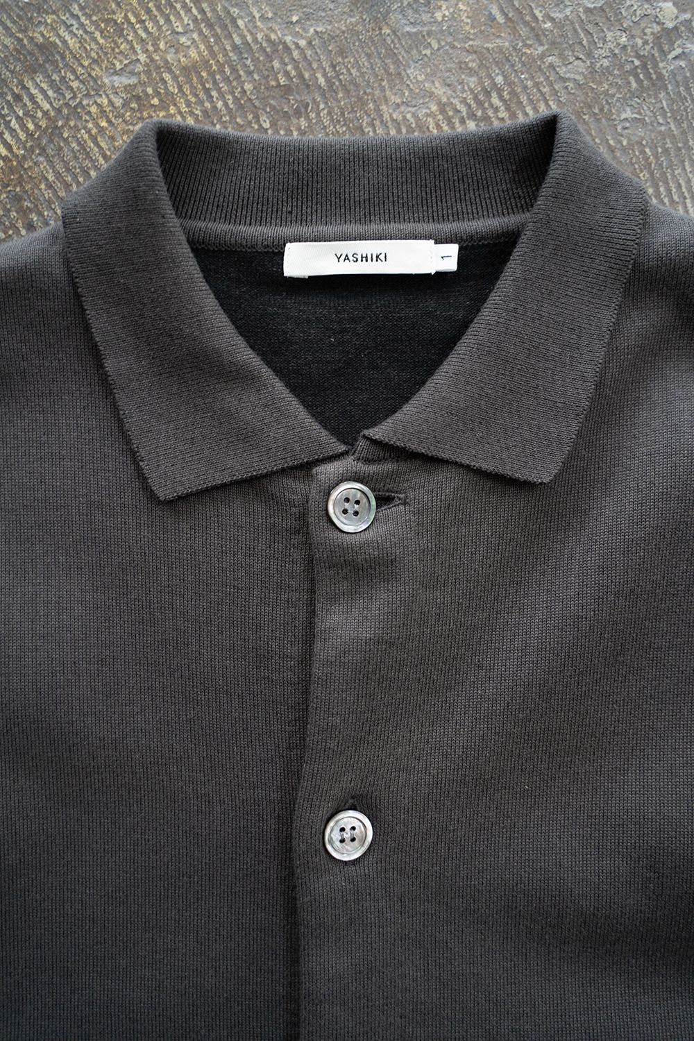 YASHIKI - 【ラスト1点】【25SS】Rakki Collar Cardigan(CHARCOAL) | Salty