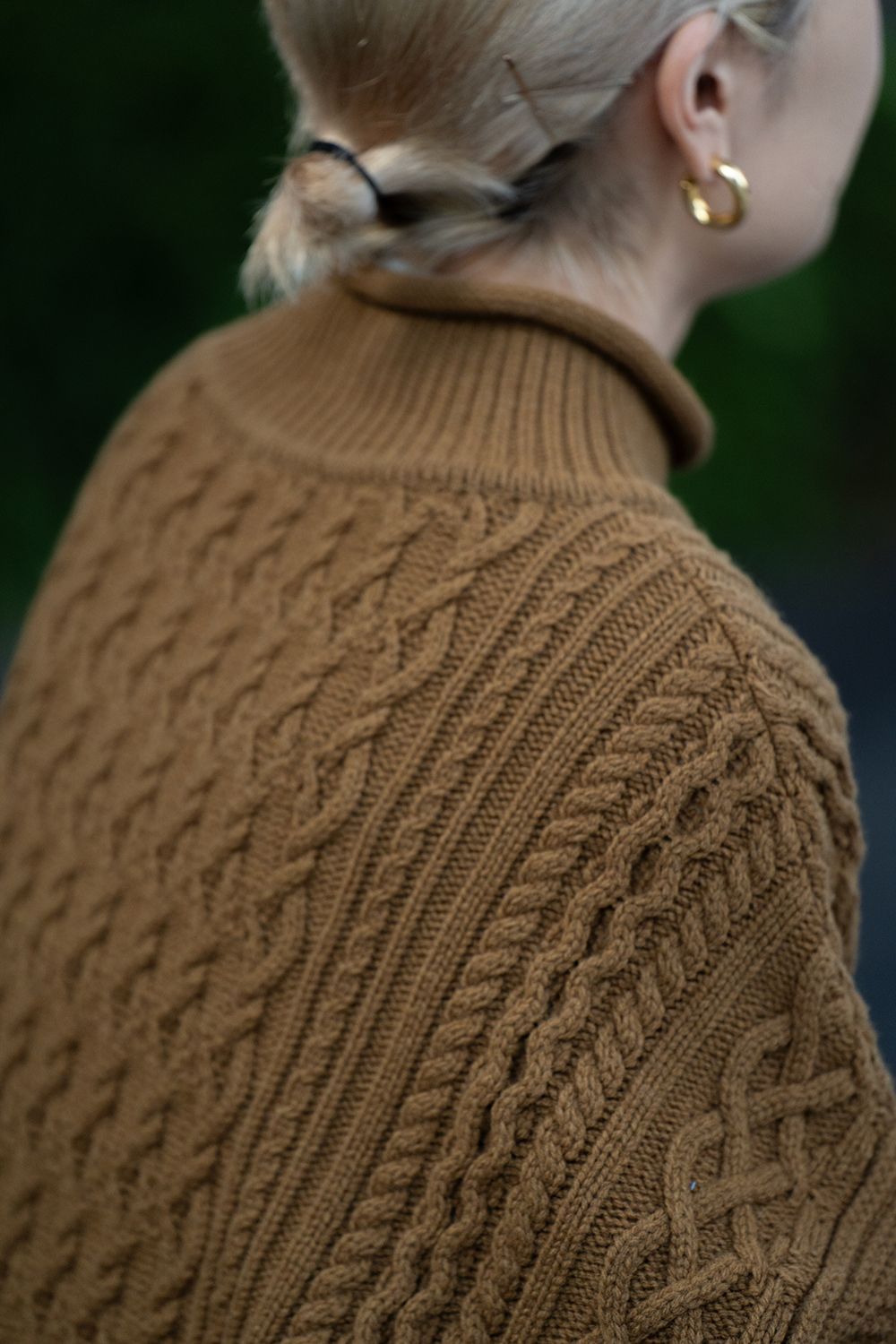 YASHIKI - 【ラスト1点】【23AW】Banka Curl High Neck Knit(OCHER