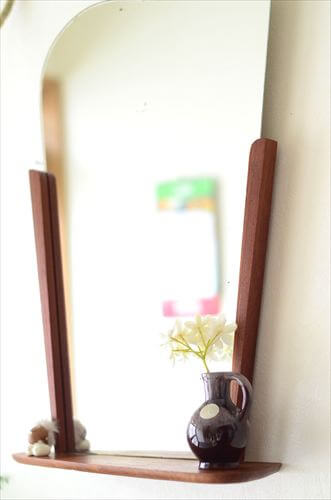 デンマーク製 1960年代 チーク ウォールミラー 53x31cm 棚付き