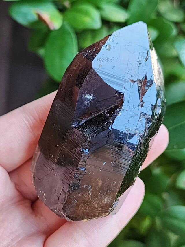 マラウイ産スモーキークォーツ原石 CON004