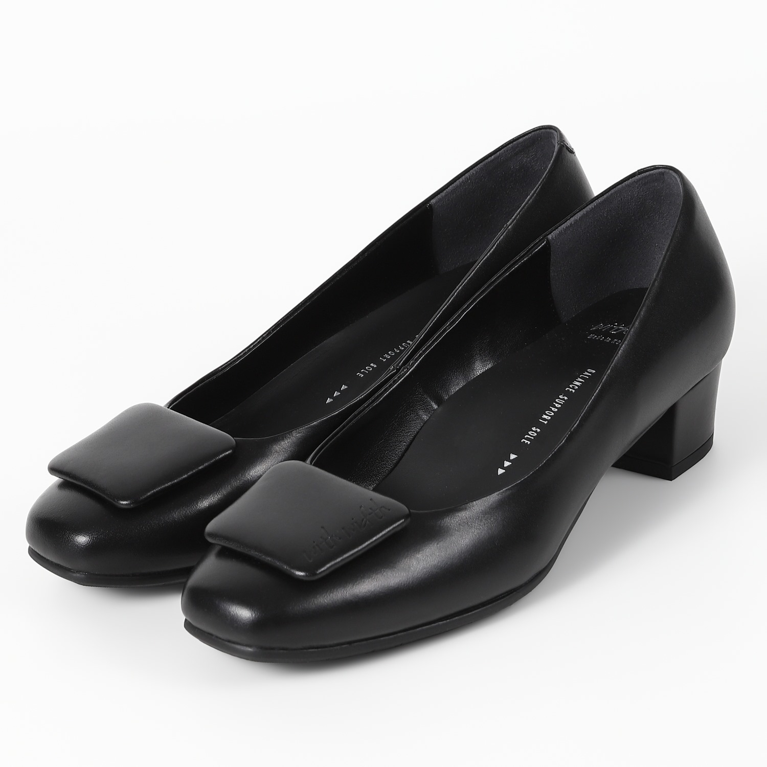 With Width（ウィズウィズ）スクエアパンプス ブラック｜BARCLAY