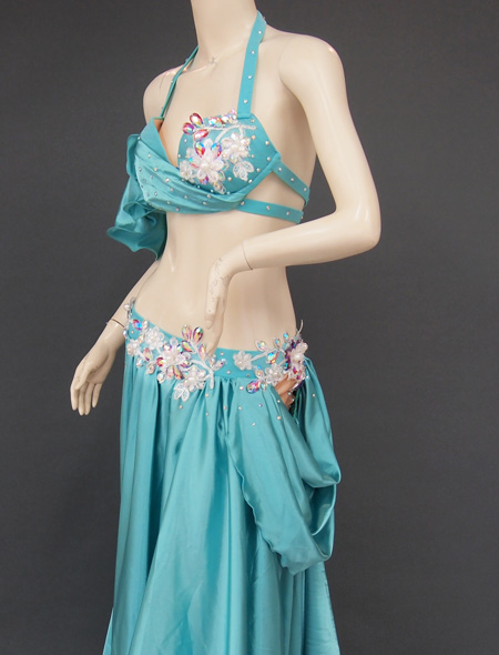 ベリーダンス衣装】光沢のあるグリーンとウエスト部分の花柄装飾が