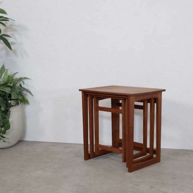 Simple Vintage Nest Table 商品番号【122078】