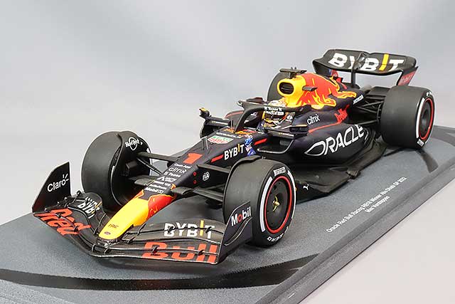 スパーク 1/18 オラクル レッドブルレーシング RB18 2022 F1